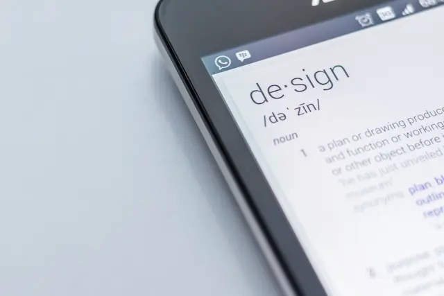Online Wörterbuch zeigt das Wort "Design" an