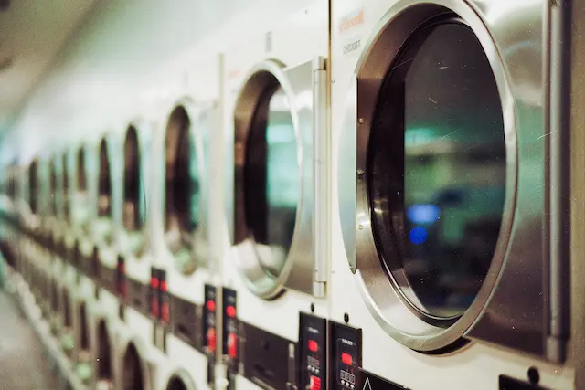 Waschmaschinen im Waschsalon